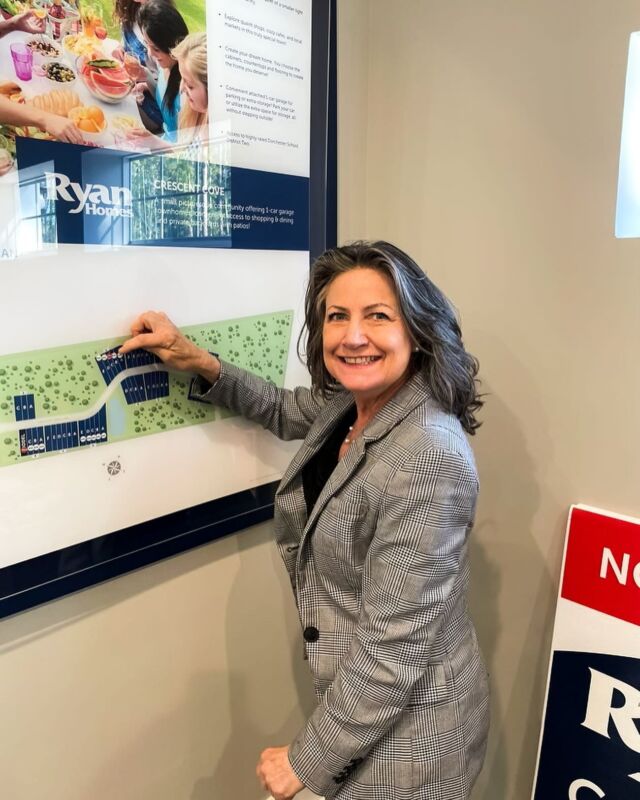 Congratulations To Donna On Her New Home Purchase! 🏡

It Was A Pleasure Working With You - We Wish You The Best! 

.
.
.
#Mortgage #N1Mortgagesoutheastdivision #Teamc #Neversayno #Mortgagebroker #Mortgagelender #Homeloans #Letsgo